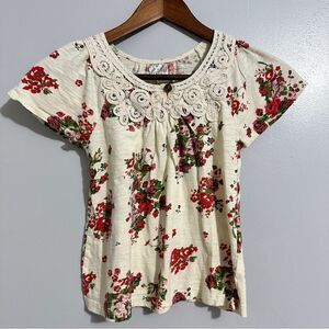 D-signed floral girls top size M